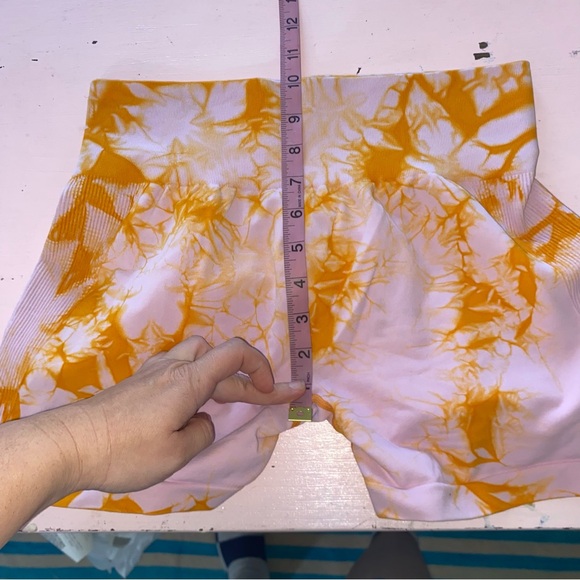 Gillya tie-dye seamless high-waist biker yoga shorts 4 inch no front seam - Picture 6 of 11